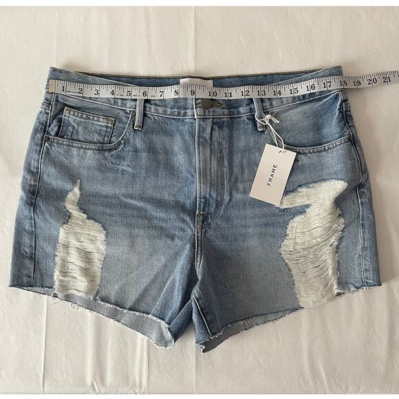 New FRAME Le Ultra Baggy Ripped Denim Shorts in Lomond Slash Women's Size 29 - Picture 7 of 7